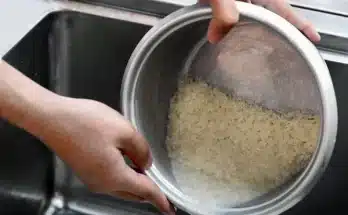 Miért kell megmosni a rizst?