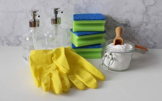 Hogyan használjuk a szivacsot hatékonyan és biztonságosan a takarításban?